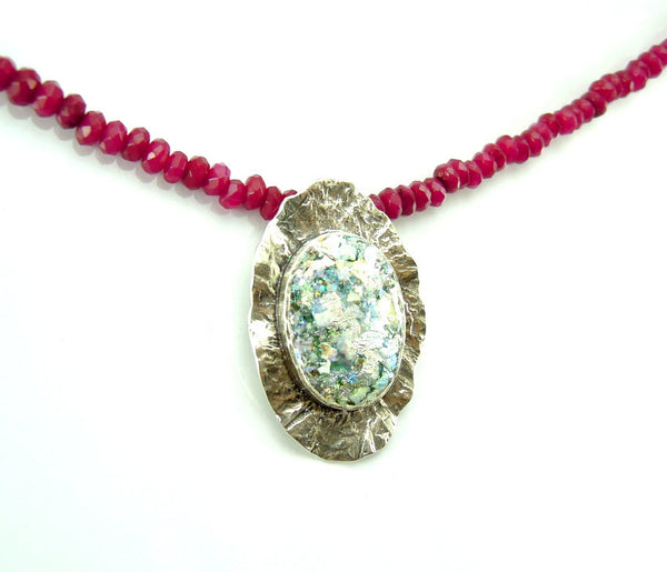 Ruby quartz silver necklace with roman glass