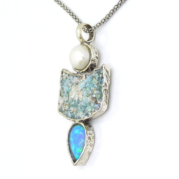 Silver necklace with a pearl, roman glass and drop opal
