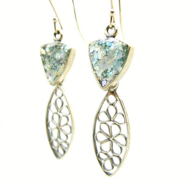 Earrings - Dangle Earrings With Flower Shapes In Silver & Roman Glass