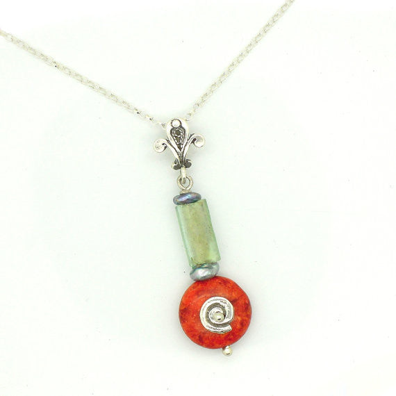 Coral sponge and glass silver pendant (505913)