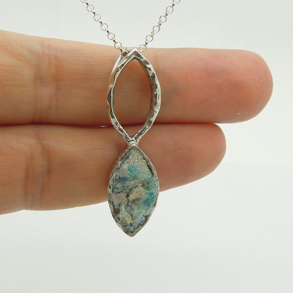 Necklace - Oval Shaped Silver Pendant With Roman Glass
