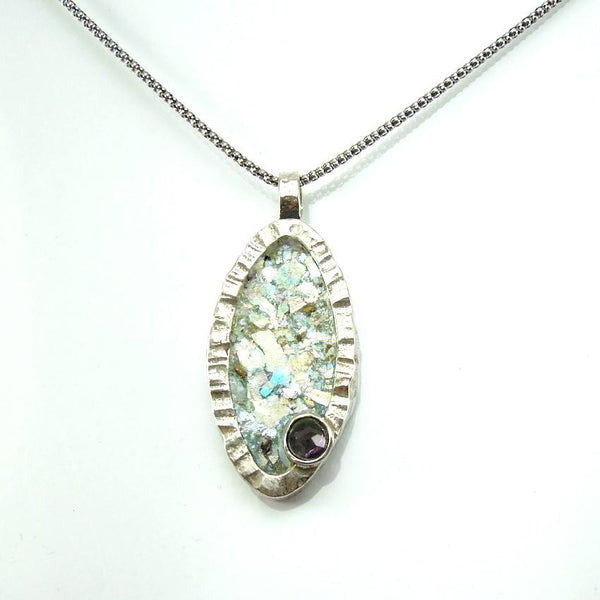 Pendant  - An Oval Silver Roman Glass Pendant With An Amethyst