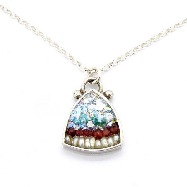 Pendant  - Garnet Necklace With Pearls And Roman Glass