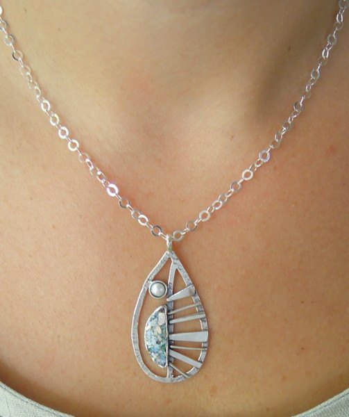 Pendant  - Large Silver Pendant With A Pearl & Roman Glass