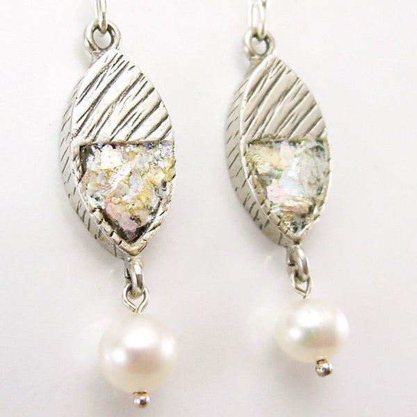 Pendant  - Line Design Pearl Pendant