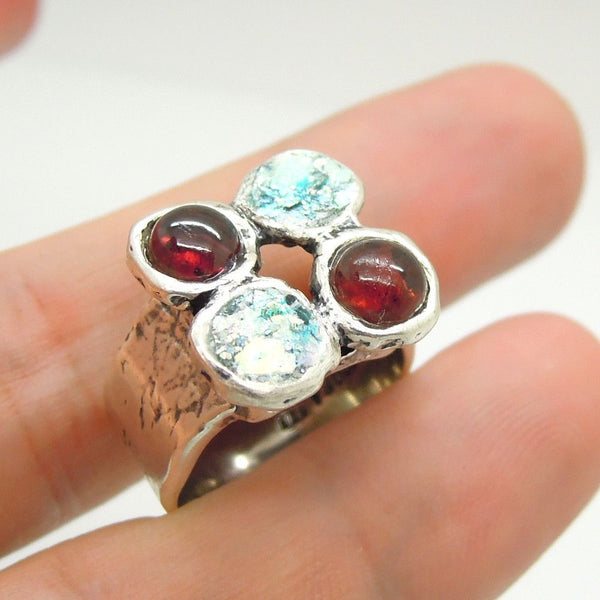 Ring - Garnet And Roman Glass Silver Ring