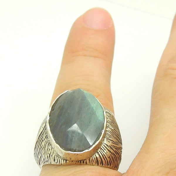 Ring - Huge Unisex Silver And Labradorite Ring