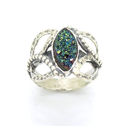 Ring - Oval Green Druzy Agate Set In A Oval Hammered Silver Ring