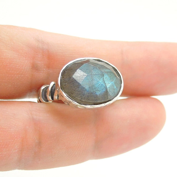 Ring - Silver And Labradorite Gemstone Ring