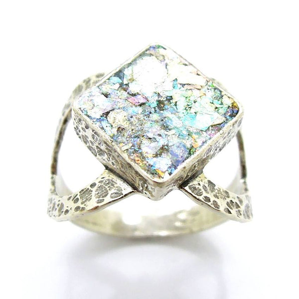 Rings - Heart On The Sides Silver And Roman Glass Hammered Ring