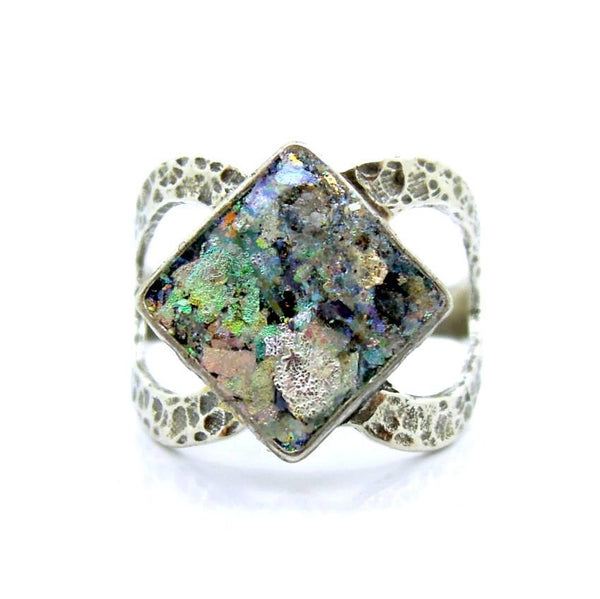 Rings - Heart On The Sides Silver And Roman Glass Hammered Ring