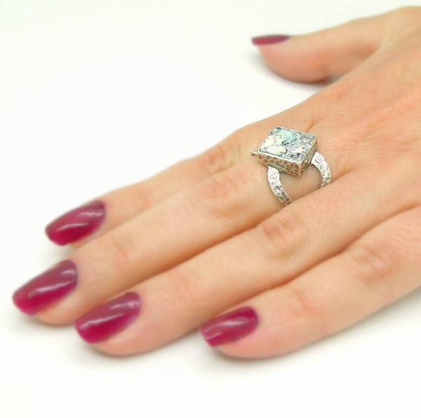 Rings - Heart On The Sides Silver And Roman Glass Hammered Ring