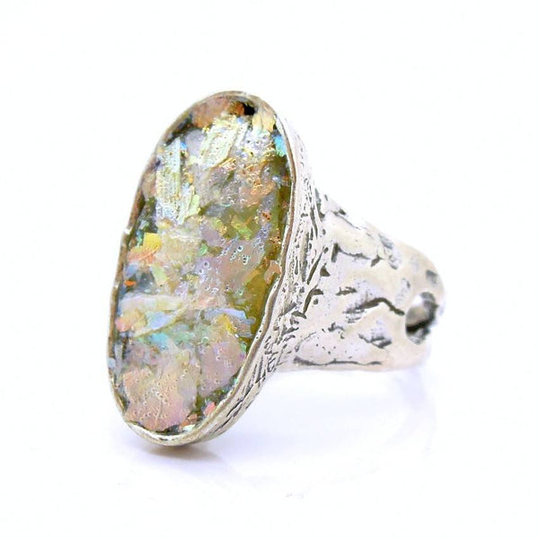 Rings - Oval Hammered Silver And Glass Ring