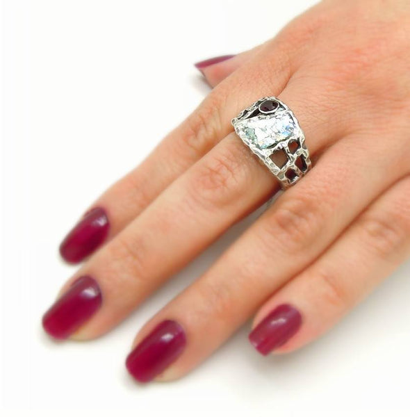 Rings - Silver And Roman Glass Large Ring For Men With A Garnet